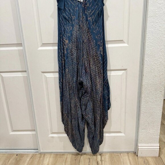 Stylish Blue Jumpsuit - Picture 5 of 10